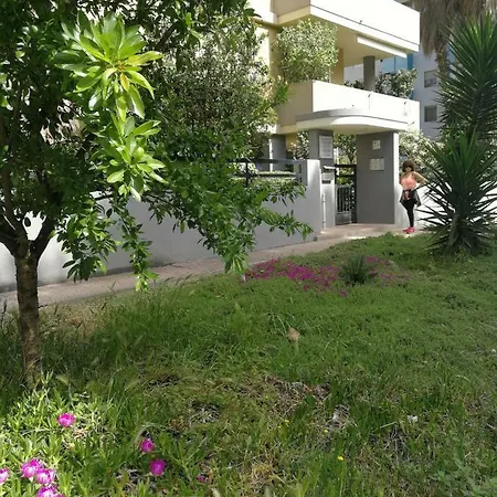 Family كالياري